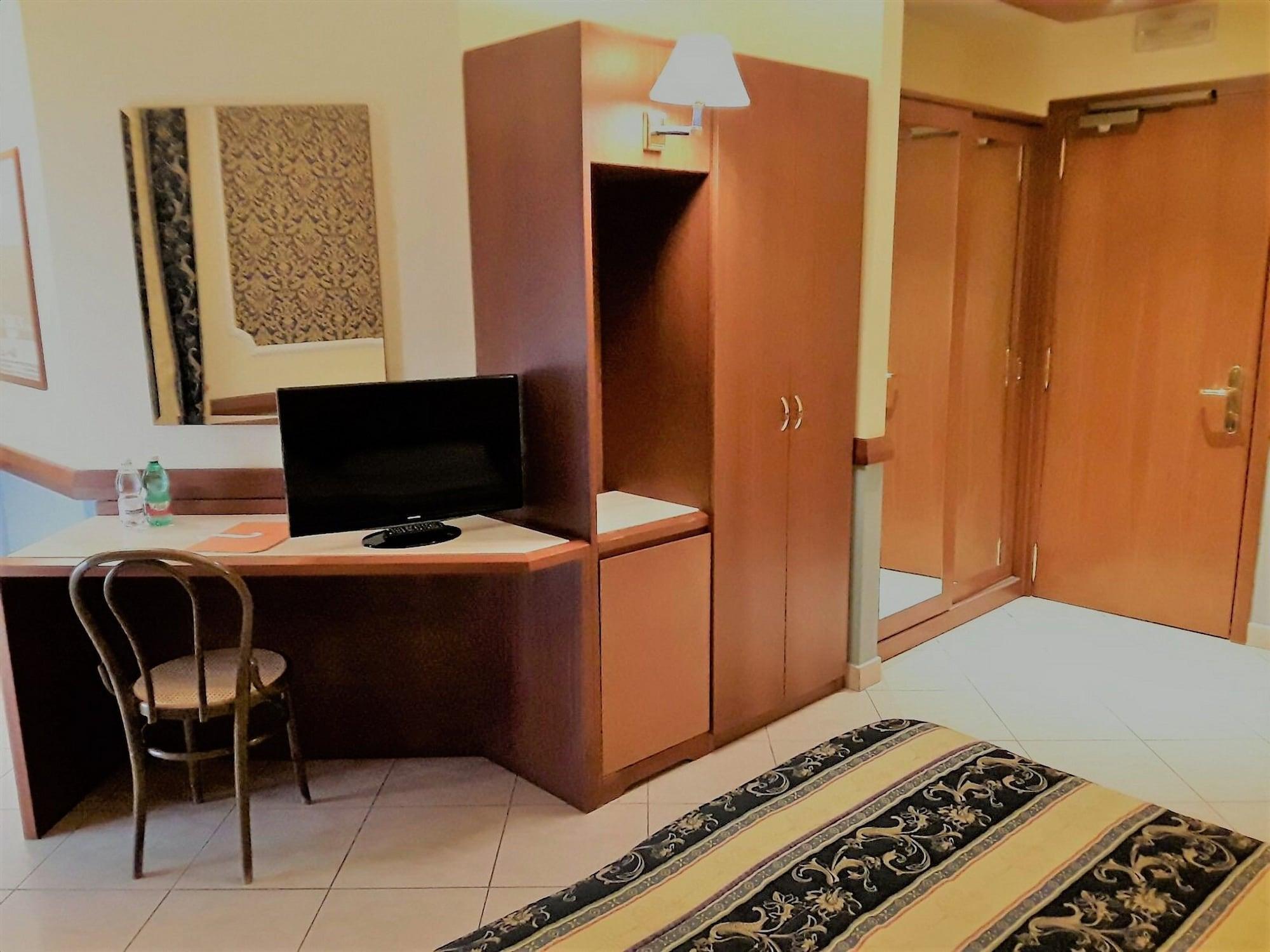 Hotel Ristorante La Piana Telese Terme Ngoại thất bức ảnh